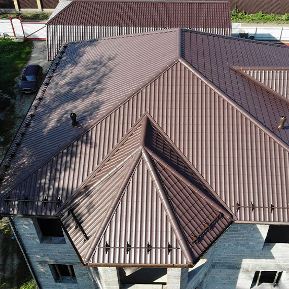 Монтаж сложной крыши и кровли в Задонске и Липецкой области